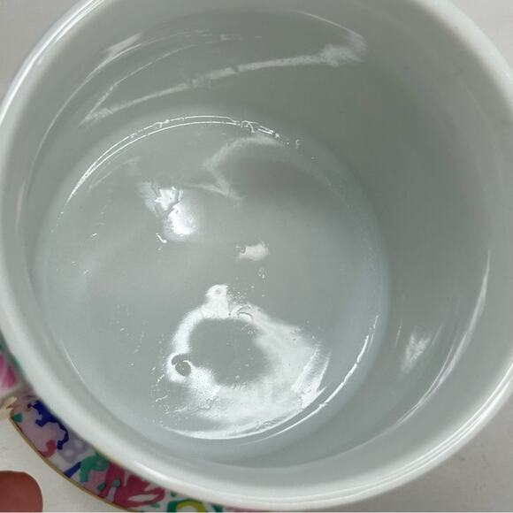 Lilly Pulitzer Gold Accent Mug - Shell Search Mug - Picture 3 of 5